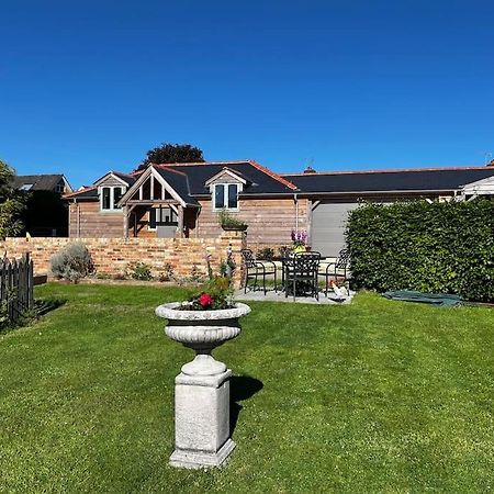 Byre - Farm Cottage On 9 Acre Equestrian Small Holding Salisbury Exterior foto